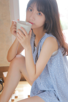 女人被打扎克的视频